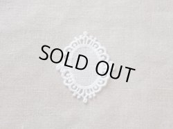 画像1: 刺繍のためのレースモチーフ２枚　プリンセス